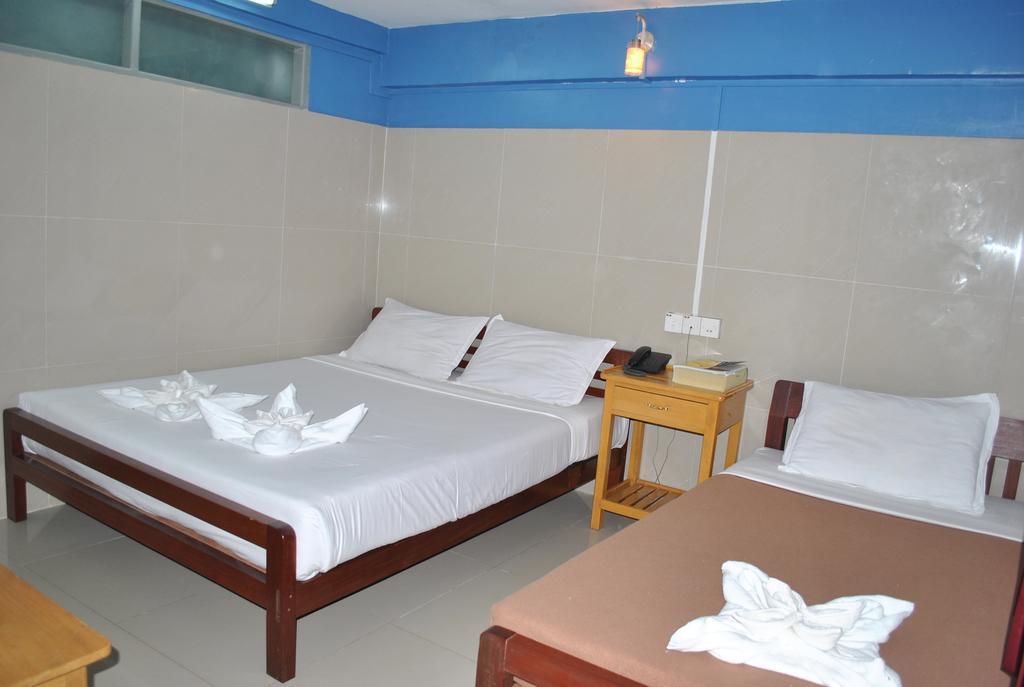 Royal Toe Hotel Yangon Quarto foto