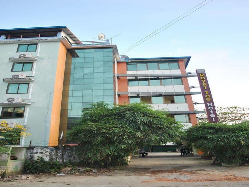 Royal Toe Hotel Yangon Exterior foto
